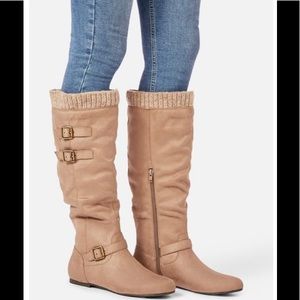 🔥Brand New JustFab Aieeda Sweater Boots SZ:9 Color:Camel Just below the knee.